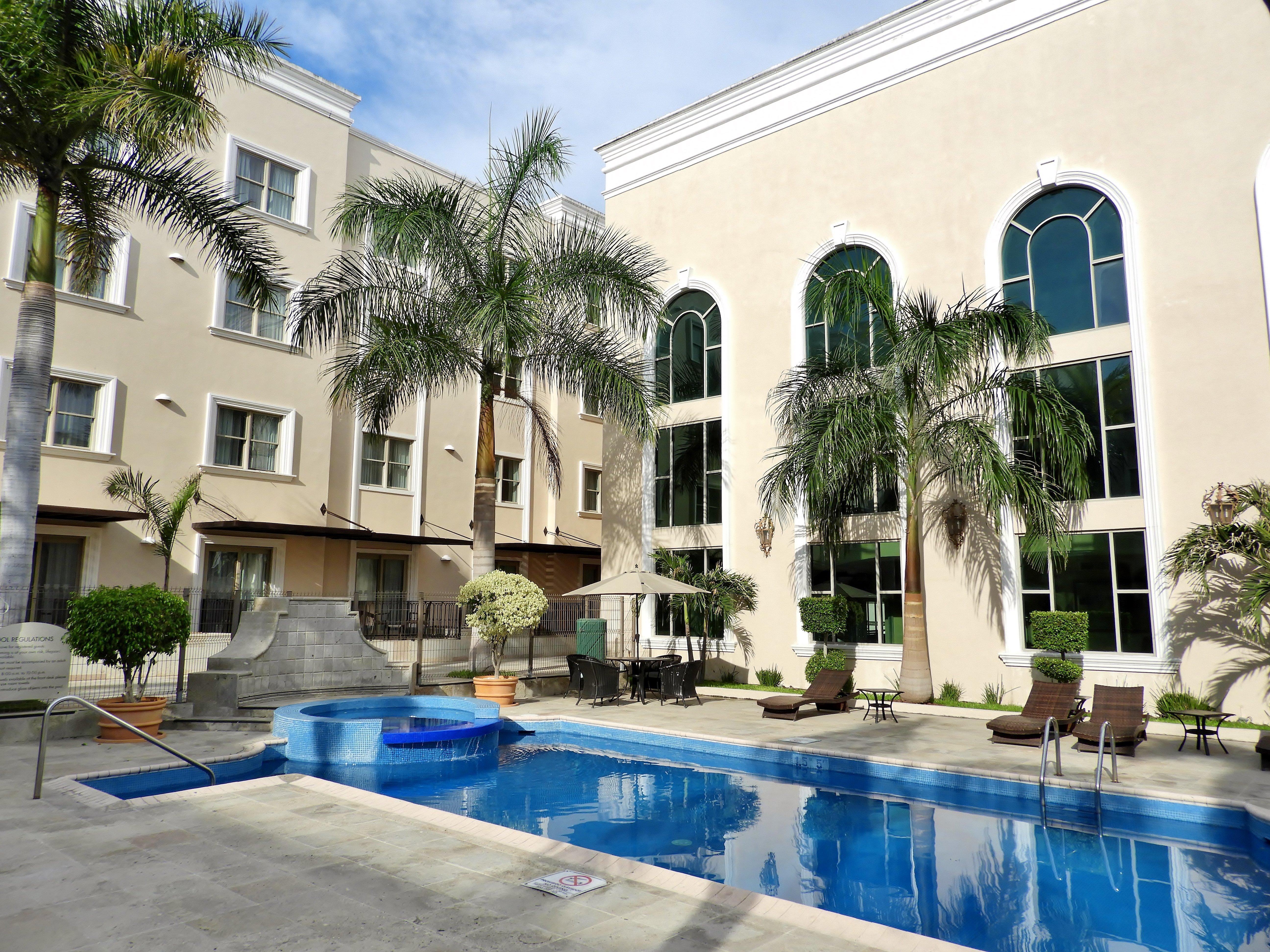 Holiday Inn Reynosa Zona Dorada Экстерьер фото