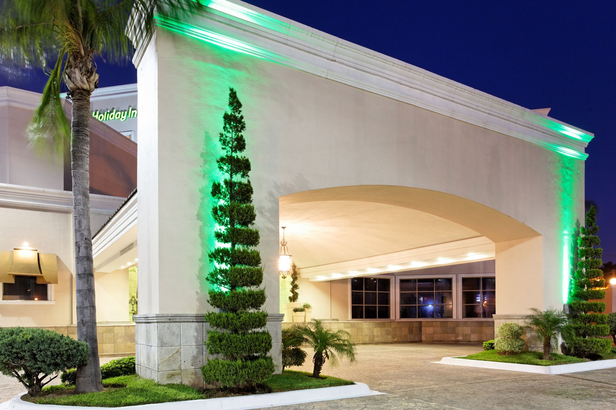 Holiday Inn Reynosa Zona Dorada Экстерьер фото